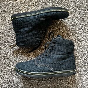Dr. Martens Shoreditch Black Waffle Knit Canvas Combat Boots Size 8